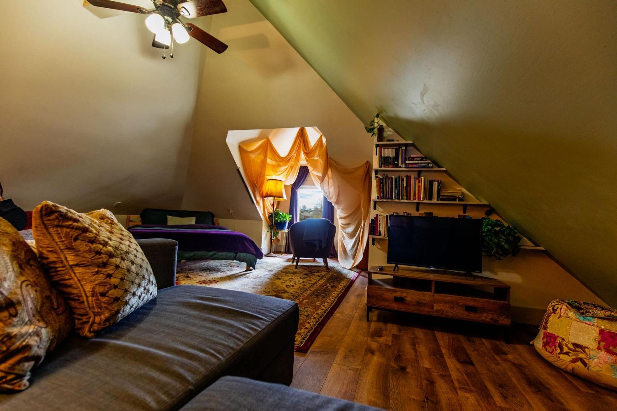 Centrally Located With Lake Views برلينغتون المظهر الخارجي الصورة